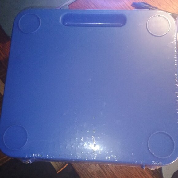 Bluey Crayola Activity Set - Brand New! - Picture 3 of 3